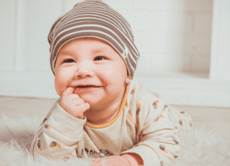 A smiling baby.