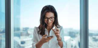 The Odd Growing Sensation Within Social Media Groups A woman commenting on a social media group.