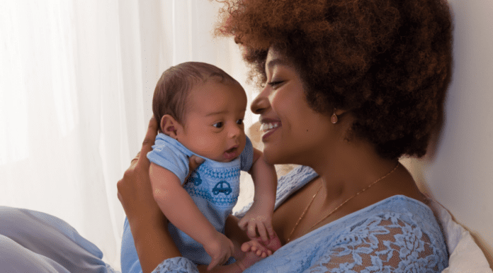 A Mom’s Guide to Infancy in Westchester County Mom with a newborn.