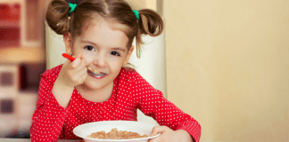 feeding kids