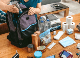 Making a Mom Emergency Kit Every Mama Needs Packing an emergency kit.