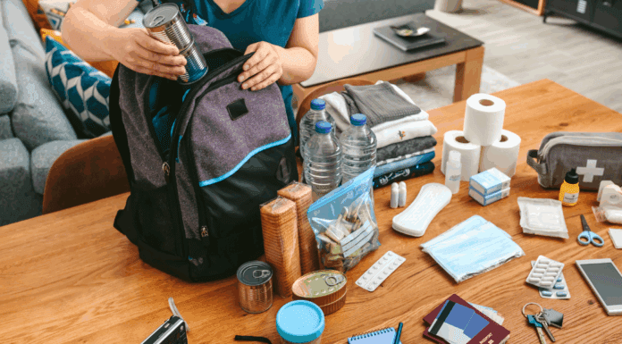 Making a Mom Emergency Kit Every Mama Needs Packing an emergency kit.