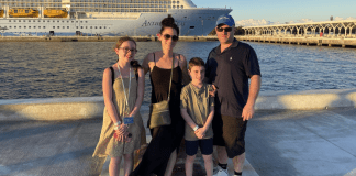 Motherhood Is Like Stained Glass: Complicated Yet Beautiful: Meet Joanna Joanna and her family.