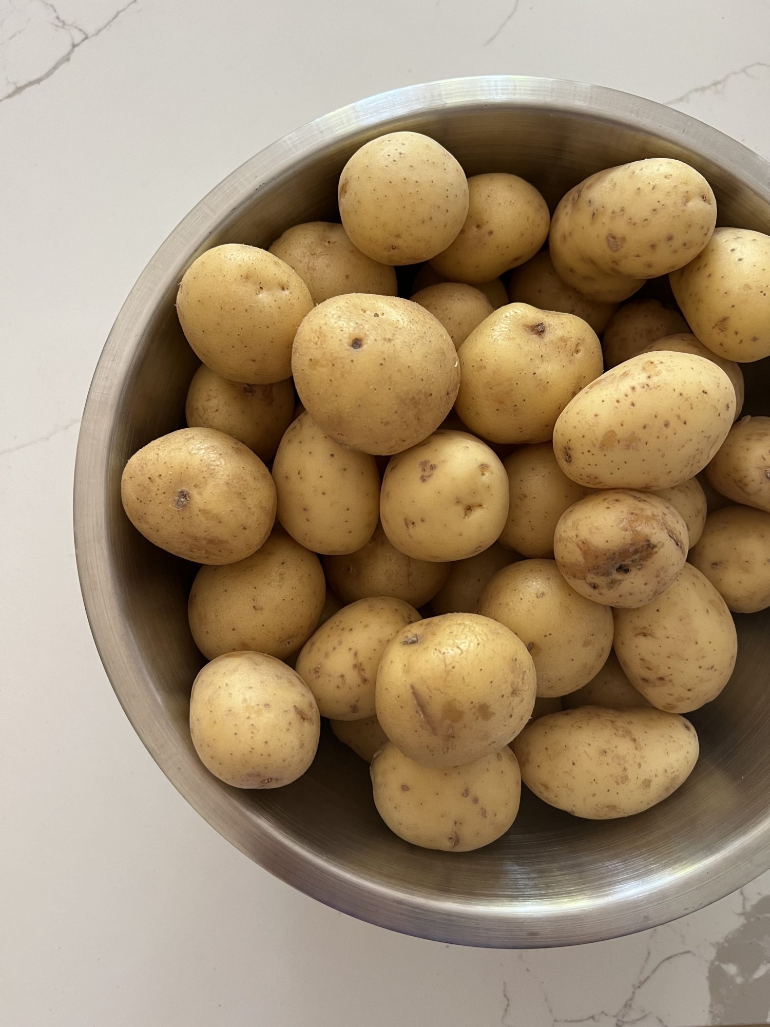 A bowl of potatoes.