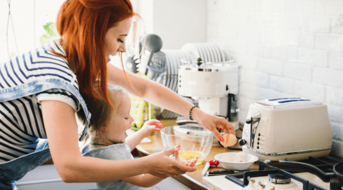 Finally Accepting I’m Not That Mom An overwhelmed mom trying to make breakfast.