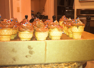 Ice cream cone cupcakes.