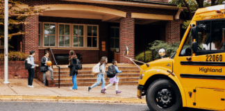 Clear Skies, Healthy Rides: This Earth Day, Let’s Put Westchester Kids on the Road to a Healthier Future! Kids running to catch the bus.