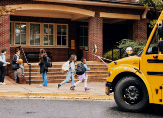 Clear Skies, Healthy Rides: This Earth Day, Let’s Put Westchester Kids on the Road to a Healthier Future! Kids running to catch the bus.