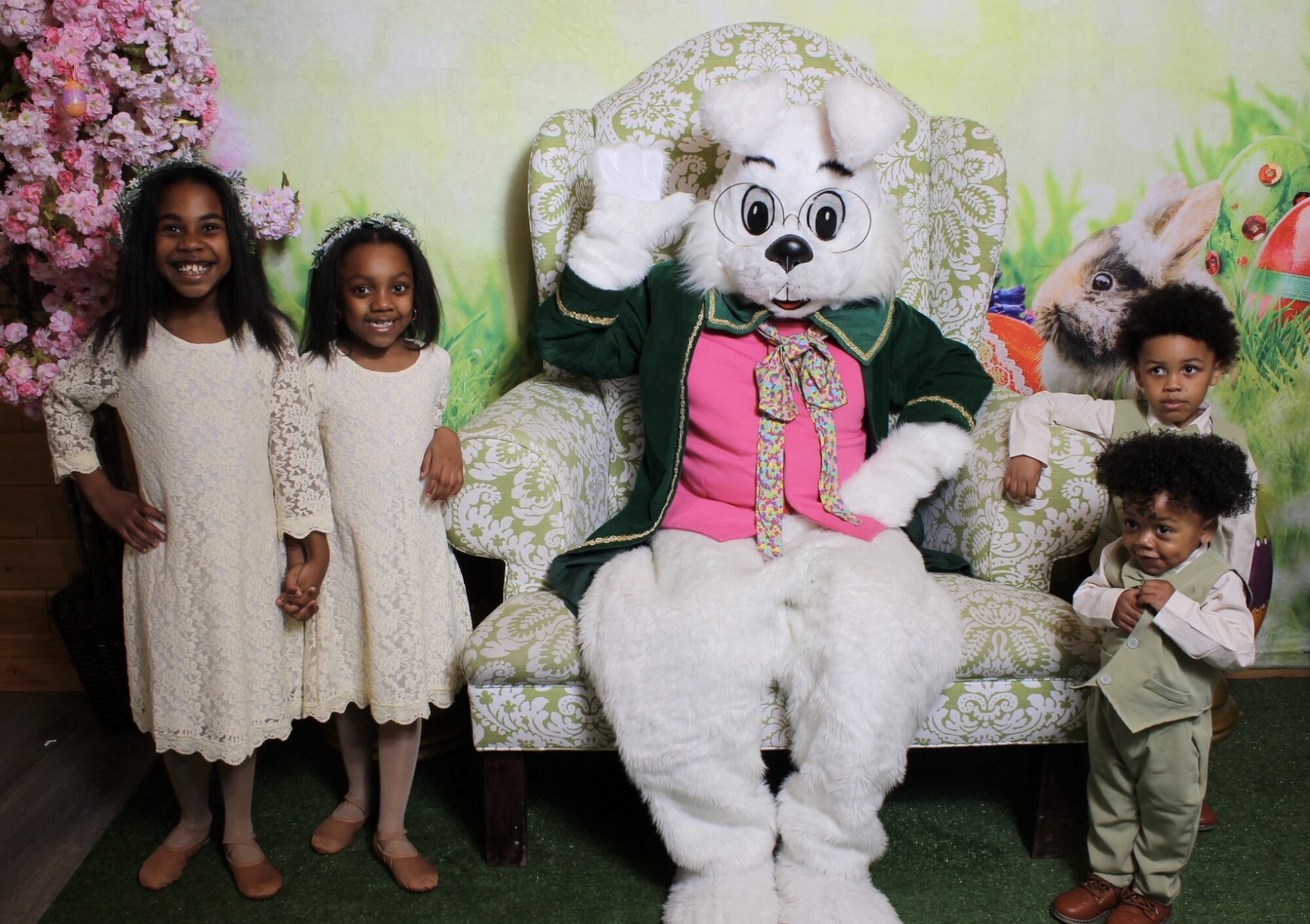 Easter Bunny Photos at Cross County Center