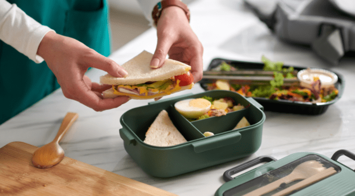 Living in the Messy Middle: Meet Michelle Making lunch.