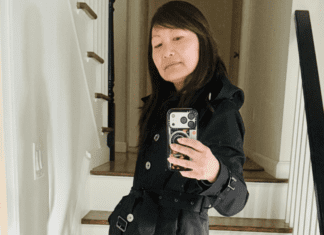 Spring Style: 3 Easy Wardrobe Refreshes A mom taking a picture with her phone of her spring fashion.
